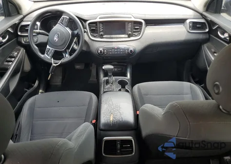 2020 Kia Sorento L z USA, uszkodzony, nr VIN 5XYPG4A36LG653442